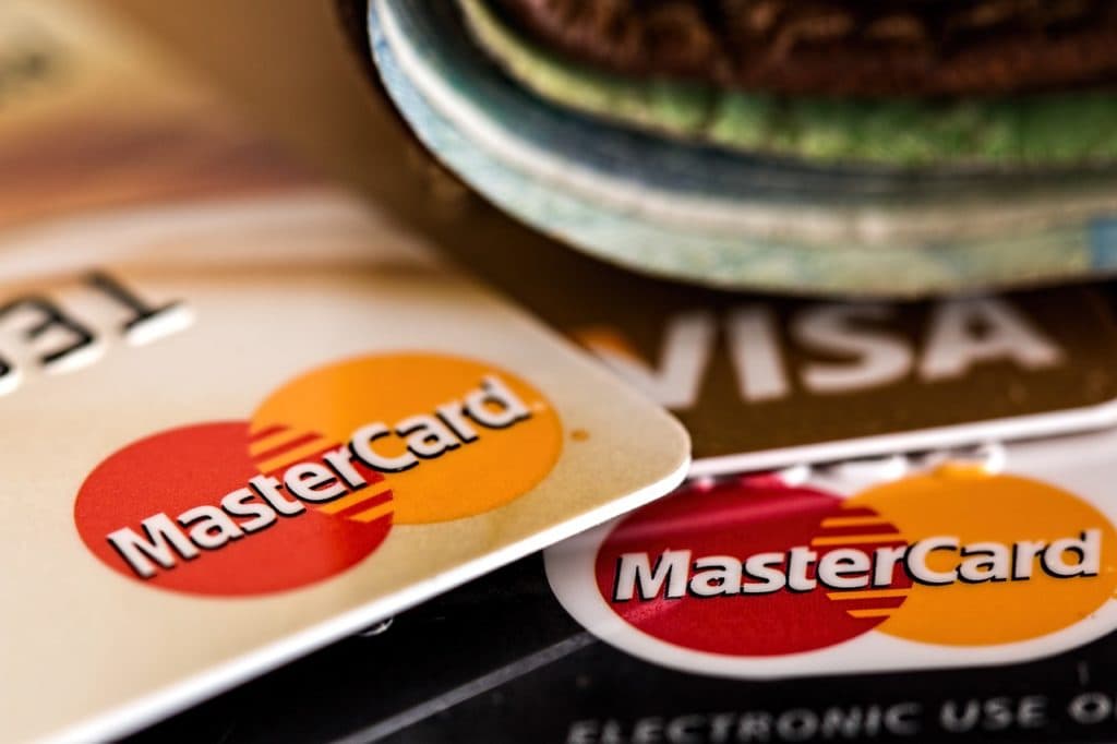 Barron Advisors Guide for How to Build Credit While Still in School