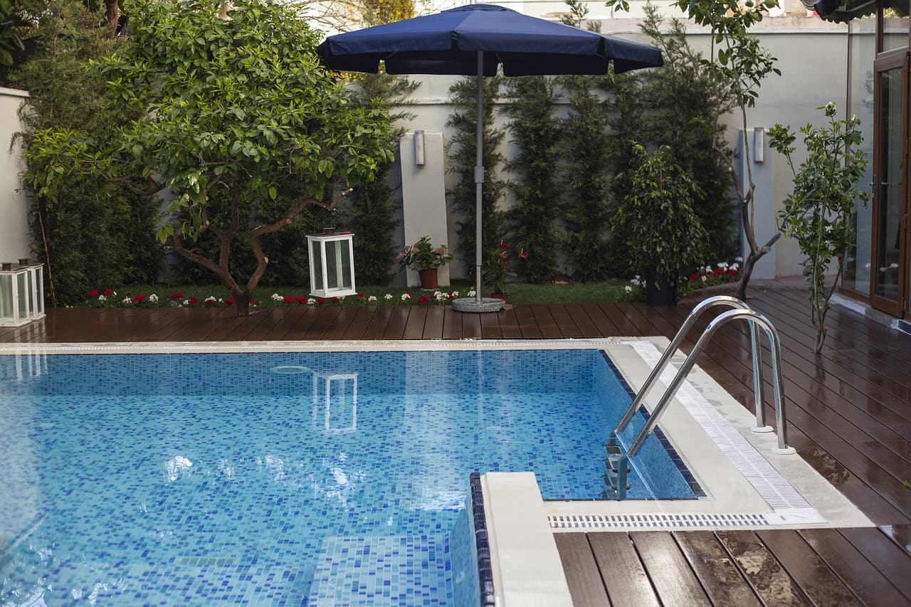 Dive Into Luxury: The Art Of Pool Construction And Design