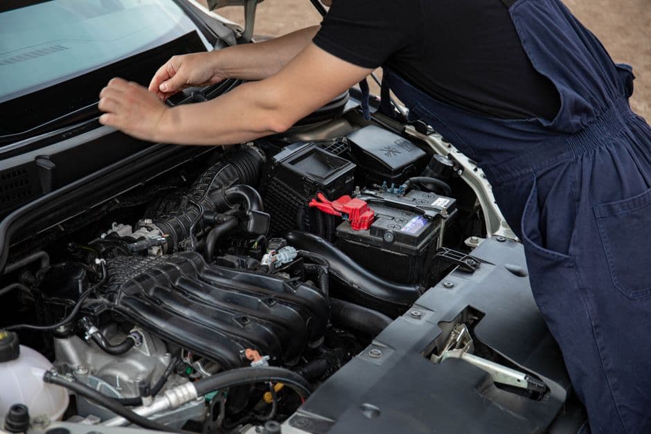 How Logbook Servicing Helps Maintain Manufacturer Warranty