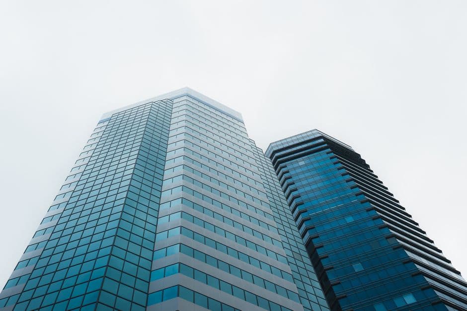 Jared Londry on the Commercial Properties Held by the Wealthiest Worldwide Investors