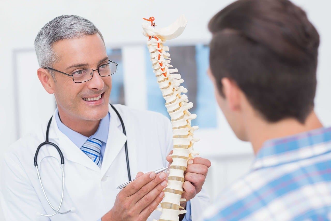 How To Choose The Right Neurosurgeon For Your Spine Surgery