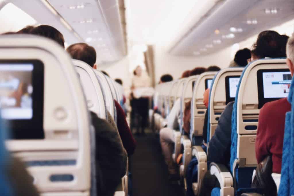 Grand Canyon Advisors Shares Why You Shouldn’t Sign Up For an Airline Credit Card While on the Plane
