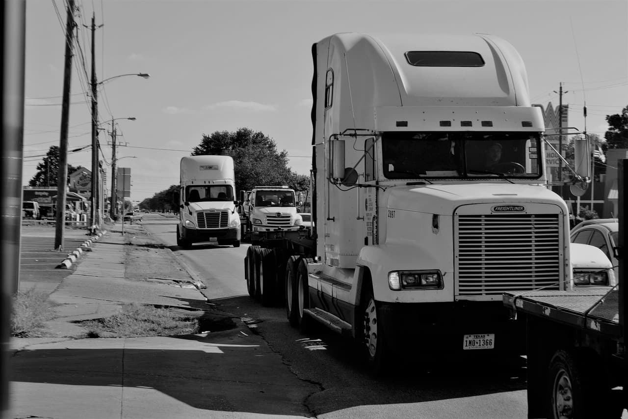 Small Business Loans for Trucking: Capital to Keep You Rolling